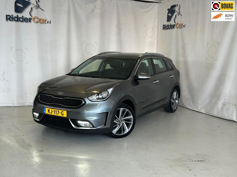 Grijs Gebruikt 2016 Kia Niro First Edition SUV | € 12.499 (Eerlijke prijs) - Afbeelding 1/4
