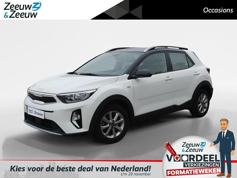 (bud) clear white/black s Gebruikt 2022 Kia Stonic SUV | € 17.450 (Eerlijke prijs) - Afbeelding 1/4