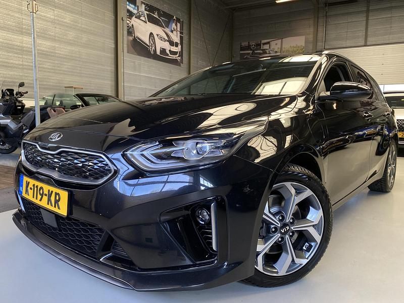 Zwart Gebruikt 2021 Kia Ceed Stationwagen | € 17.450 (Eerlijke prijs) - Afbeelding 1/4