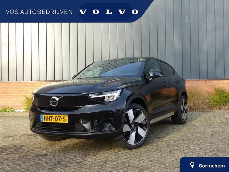 Zwart Occasion 2025 Volvo EC40 Plus SUV | € 48.950 (Iets duurder) - Afbeelding 1/4