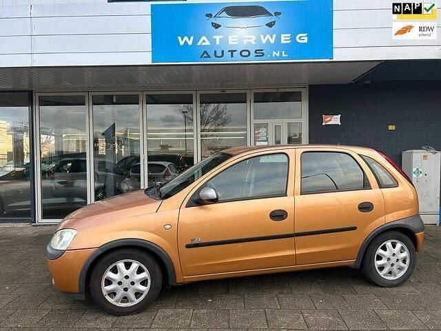 Occasion Opel Corsa Njoy 75 PK (55 kW) 2003 Geel Hatchback