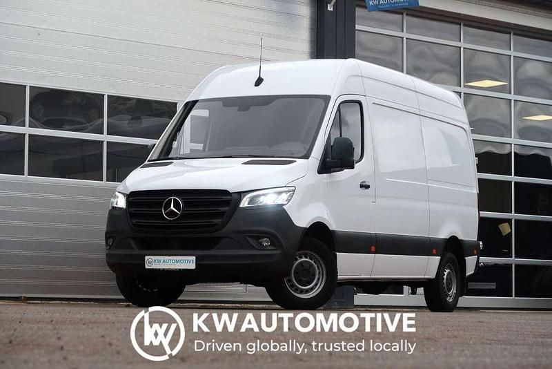 Wit Gebruikt 2021 Mercedes Sprinter Van | € 27.993 - Afbeelding 1/3