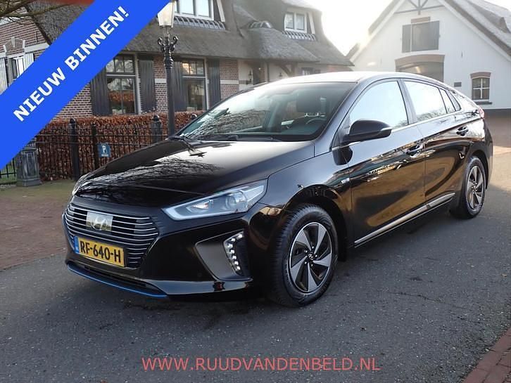 Occasion 2018 Hyundai Ioniq Hatchback | € 12.900 (Eerlijke prijs) - Afbeelding 1/4