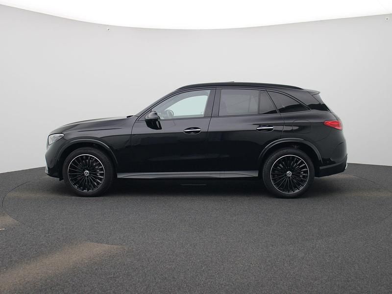Occasion Mercedes GLC300 AMG line 313 PK (230 kW) 2023 Zwart SUV