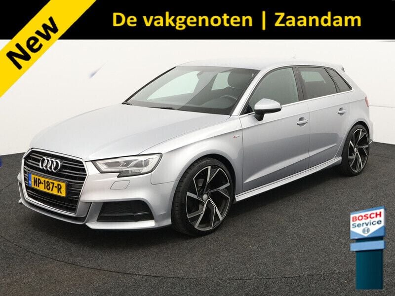 Grijs Gebruikt 2017 Audi A3 Sportback S-Line Hatchback | € 14.450 (Eerlijke prijs) - Afbeelding 1/4