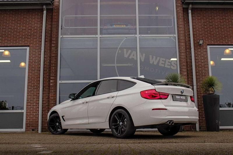Occasion BMW 320 Gran Turismo Executive 184 PK (135 kW) 2017 Wit Hatchback