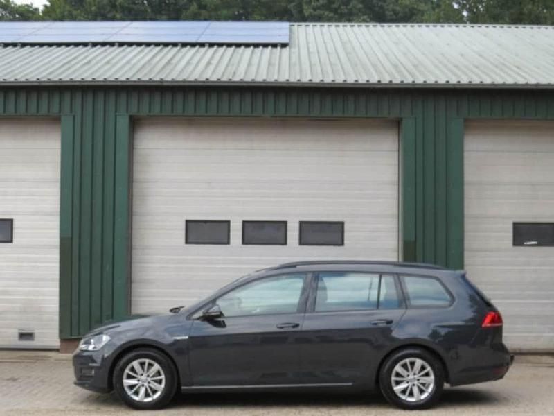 Grijs Gebruikt 2015 VW Golf VII Trendline Stationwagen | € 6.950 (Goede deal) - Afbeelding 1/4