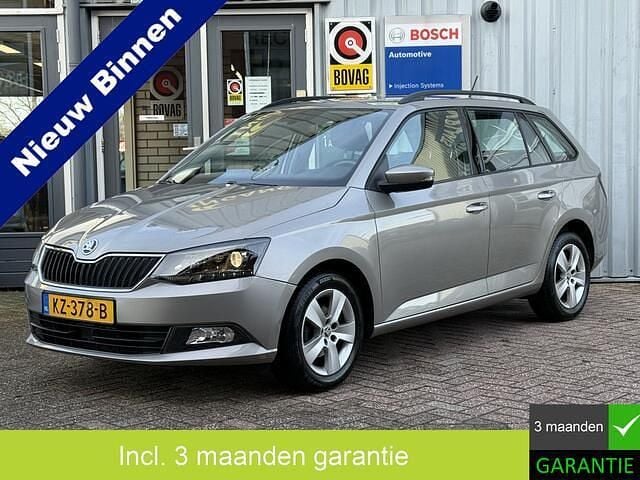 Grijs Occasion 2017 Skoda Fabia Business Line Stationwagen | € 9.950 (Eerlijke prijs) - Afbeelding 1/4