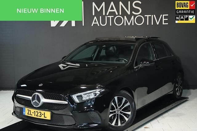 Zwart Gebruikt 2019 Mercedes A160 Business Hatchback | € 19.950 (Eerlijke prijs) - Afbeelding 1/4