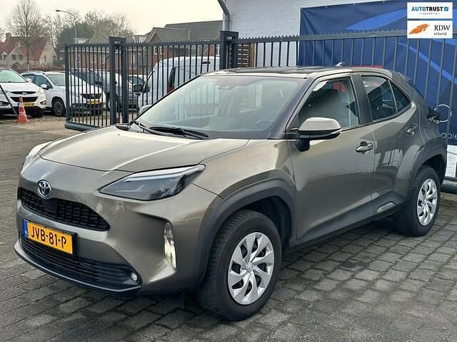 Groen Occasion 2023 Toyota Yaris Cross Active SUV | € 22.988 (Goede deal) - Afbeelding 1/4