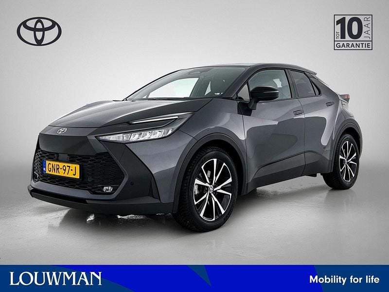 Grijs metallic Gebruikt 2024 Toyota C-HR SUV | € 33.950 (Goede deal) - Afbeelding 1/3