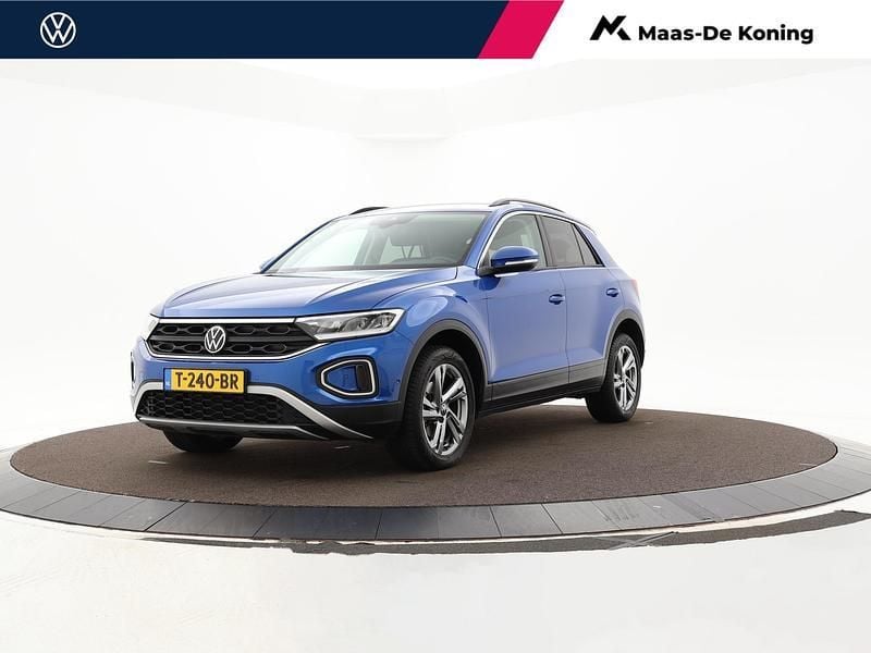 Blauw Gebruikt 2023 VW T-Roc Edition SUV | € 24.940 (Eerlijke prijs) - Afbeelding 1/4