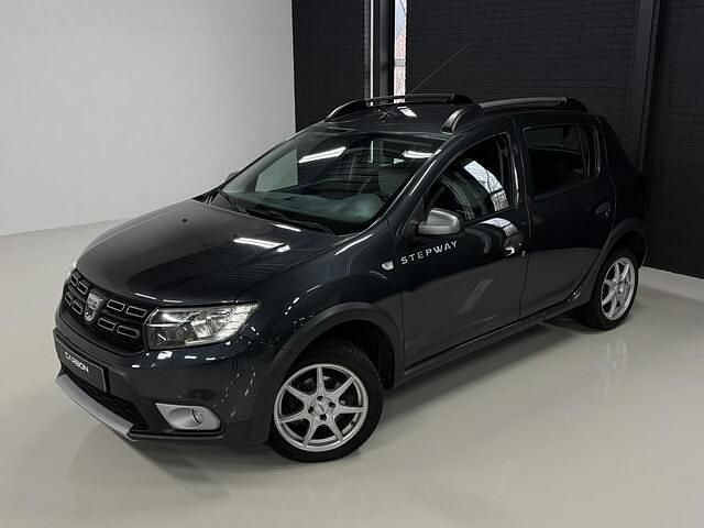 Occasion Dacia Sandero Stepway 90 PK (66 kW) 2017 Grijs Hatchback