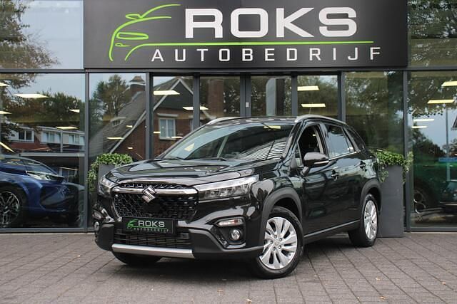 Zwart Gebruikt 2025 Suzuki SX4 S-Cross SUV | € 27.650 (Goede deal) - Afbeelding 1/4