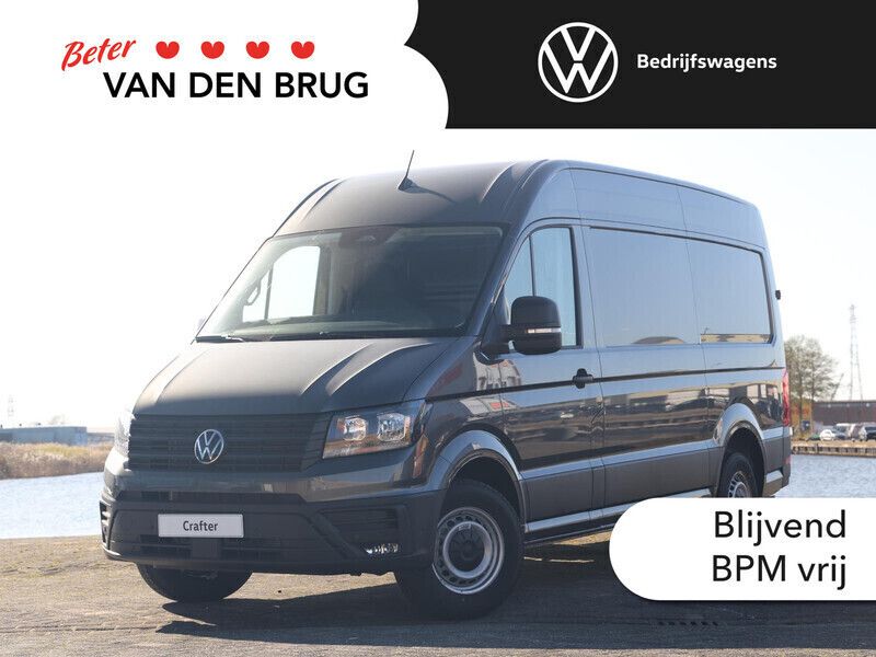 Grijs Nieuw 2024 VW Crafter Highline Van | € 45.900 - Afbeelding 1/3