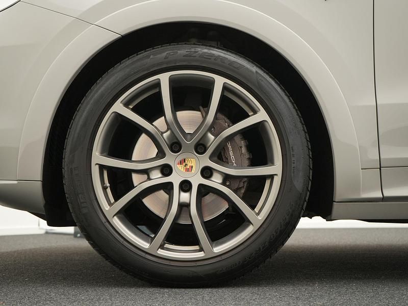 Occasion Porsche Cayenne 341 PK (250 kW) 2022 Grijs SUV