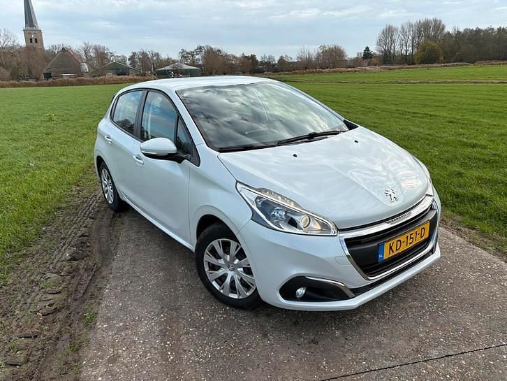 Gebruikt 2016 Peugeot 208 Hatchback | € 6.949 (Goede deal) - Afbeelding 1/4