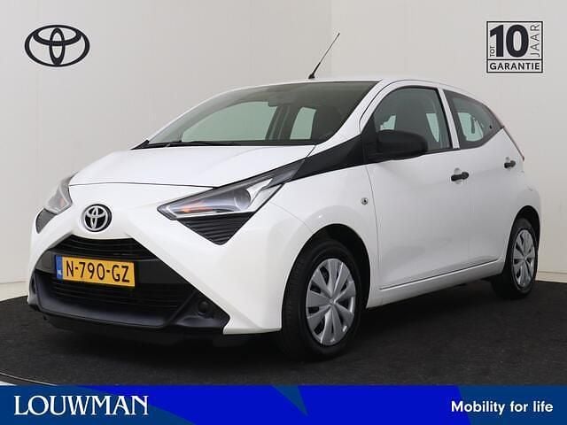 Wit Gebruikt 2021 Toyota Aygo Hatchback | € 11.450 (Eerlijke prijs) - Afbeelding 1/4