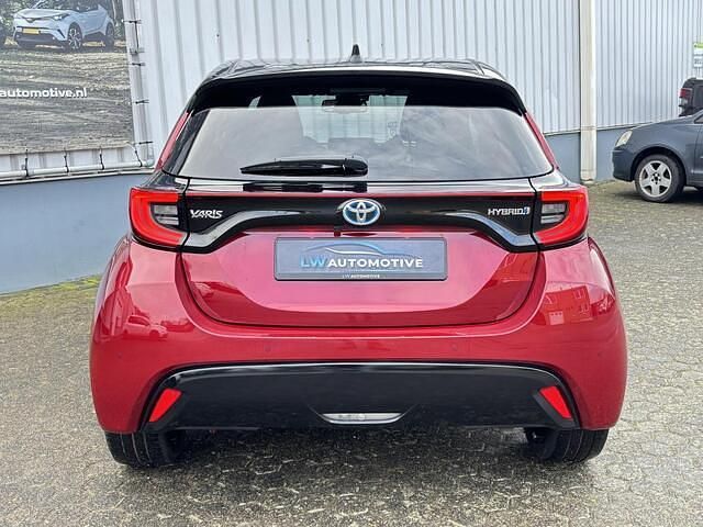 Occasion Toyota Yaris Executive 116 PK (85 kW) 2020 Rood Hatchback