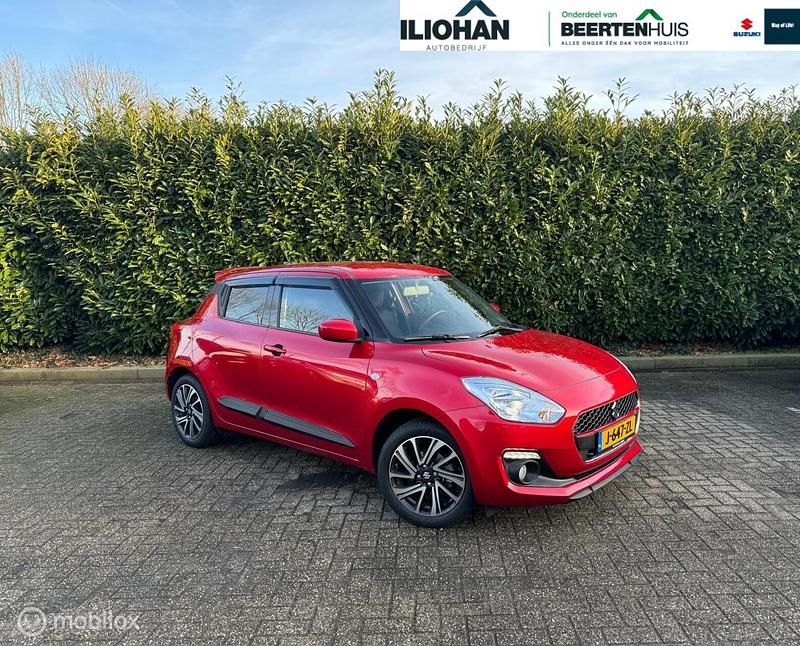 Occasion Suzuki Swift 90 PK (66 kW) 2020 Rood Hatchback