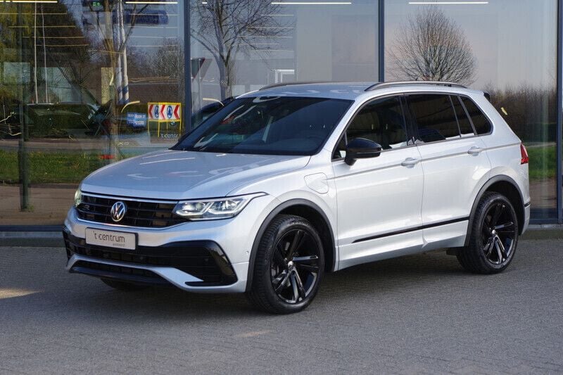 Grijs Gebruikt 2021 VW Tiguan R-line SUV | € 33.450 (Goede deal) - Afbeelding 1/4