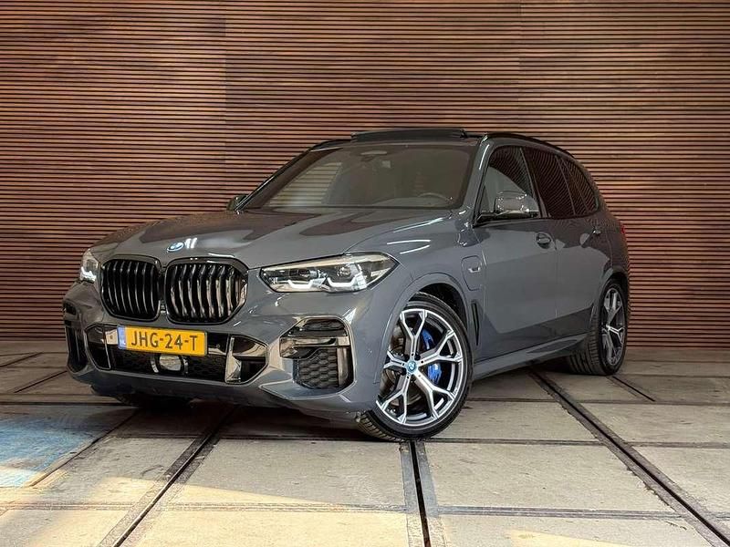 Grijs Gebruikt 2023 BMW X5 Executive SUV | € 65.890 (Super prijs) - Afbeelding 1/4