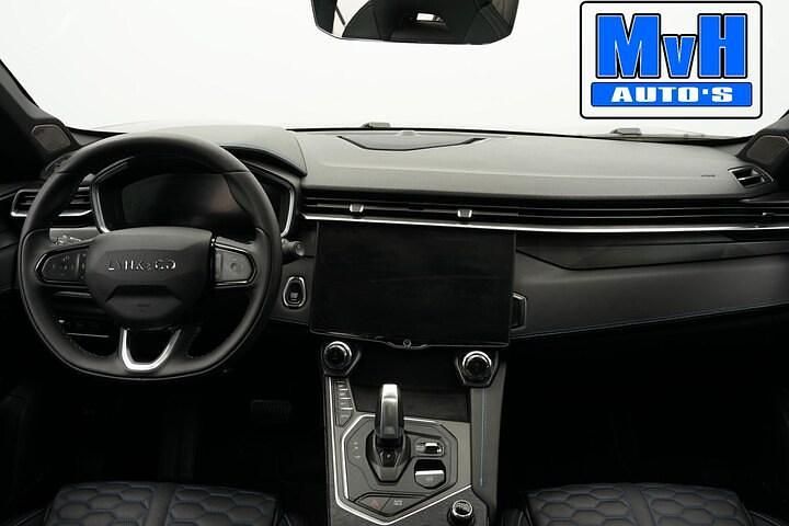 Occasion Lynk & Co 01 2023 Zwart (metallic) SUV