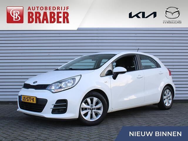 Wit Occasion 2016 Kia Rio Hatchback | € 8.888 (Eerlijke prijs) - Afbeelding 1/4