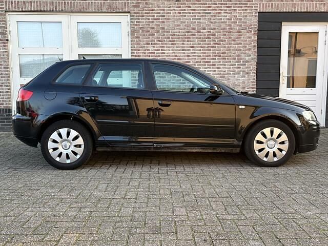 Occasion Audi A3 Sportback Ambition 116 PK (85 kW) 2004 Zwart Hatchback