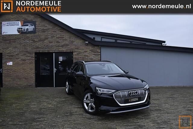 Zwart Occasion 2020 Audi e-tron SUV | € 17.900 - Afbeelding 1/4