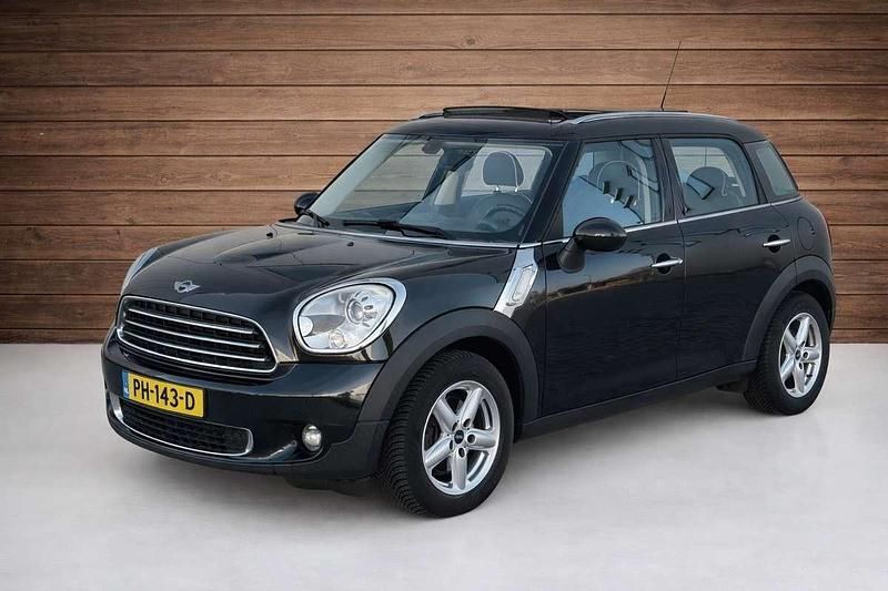 Zwart Occasion 2011 Mini Cooper Salt Hatchback | € 6.995 (Goede deal) - Afbeelding 1/4