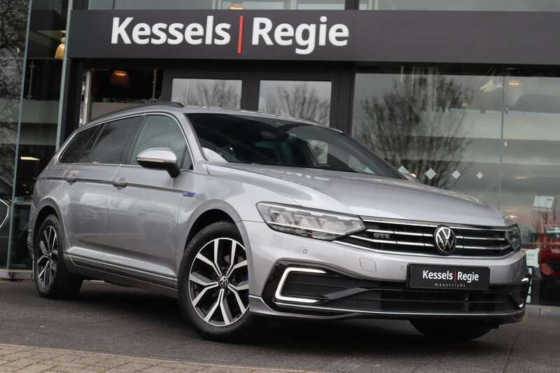 Grijs, metallic lak Gebruikt 2020 VW Passat GTE Stationwagen | € 25.950 (Eerlijke prijs) - Afbeelding 1/4