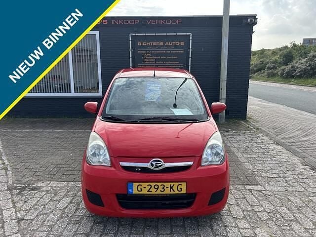 Rood Gebruikt 2007 Daihatsu Cuore Hatchback | € 1.500 (Super prijs) - Afbeelding 1/4