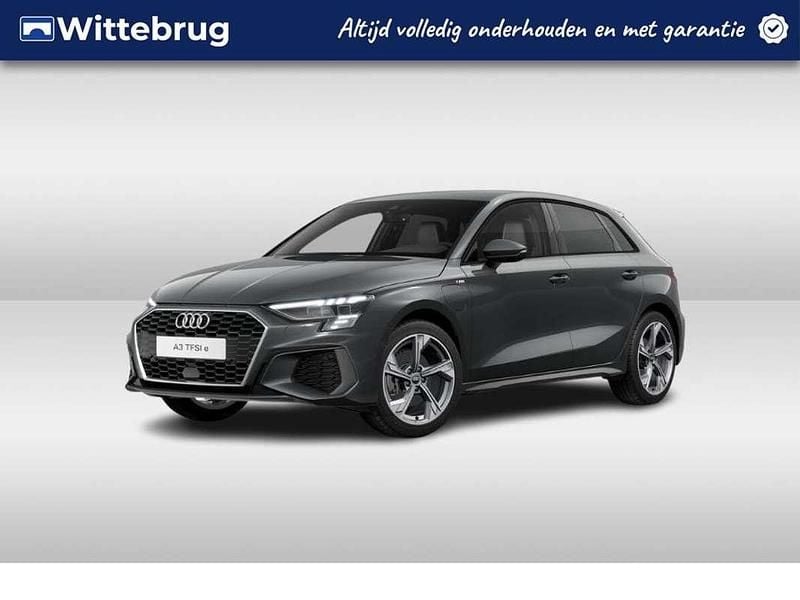 Grijs Gebruikt 2022 Audi A3 Sportback e-tron S-Line Sedan | € 31.450 (Eerlijke prijs) - Afbeelding 1/2