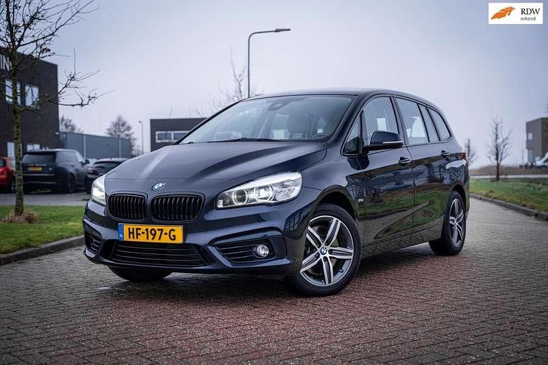 Blauw Occasion 2015 BMW 220 Gran Tourer Sport Line MPV | € 14.900 (Super prijs) - Afbeelding 1/4