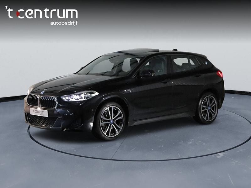 Zwart Occasion 2022 BMW X2 Executive SUV | € 32.450 (Eerlijke prijs) - Afbeelding 1/4