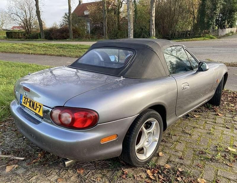 Occasion Mazda MX5 Exclusive 110 PK (80 kW) 2002 Grijs Cabriolet