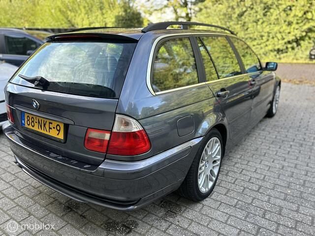 Occasion BMW 325 192 PK (141 kW) 2001 Grijs Stationwagen