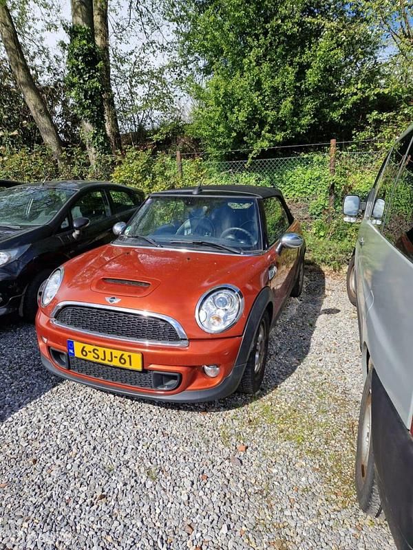 Oranje Gebruikt 2013 Mini Cooper SD Cabriolet Chili Cabriolet | € 5.950 - Afbeelding 1/4