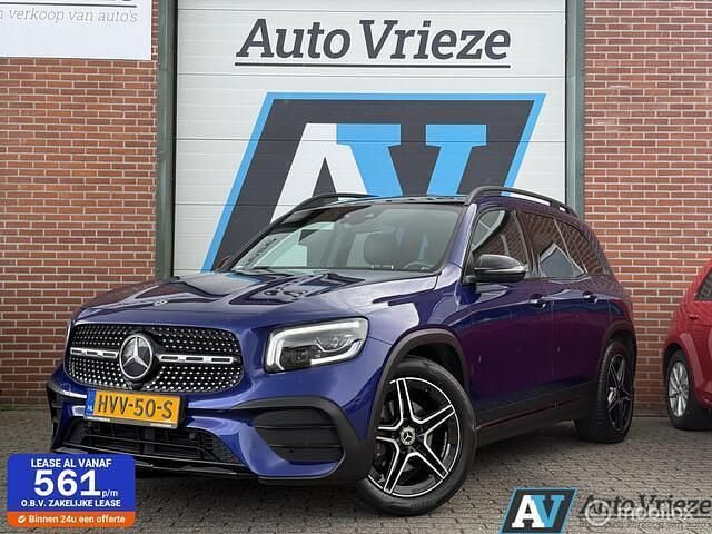 Blauw Gebruikt 2020 Mercedes GLB200 AMG line SUV | € 34.990 (Eerlijke prijs) - Afbeelding 1/4