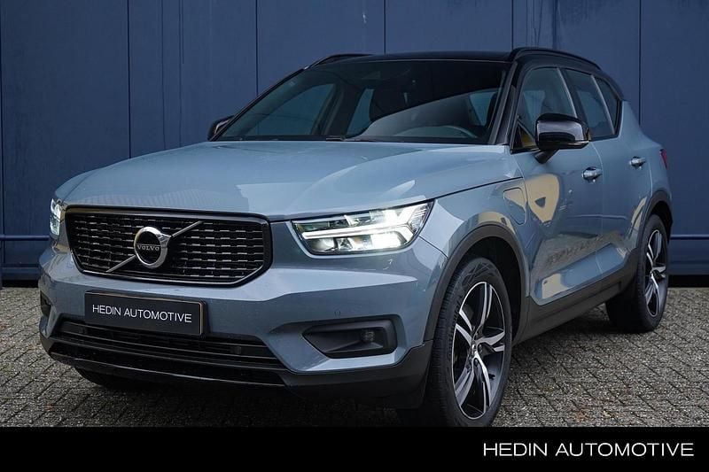 Grijs Gebruikt 2020 Volvo XC40 R-Design SUV | € 34.995 (Duur) - Afbeelding 1/4