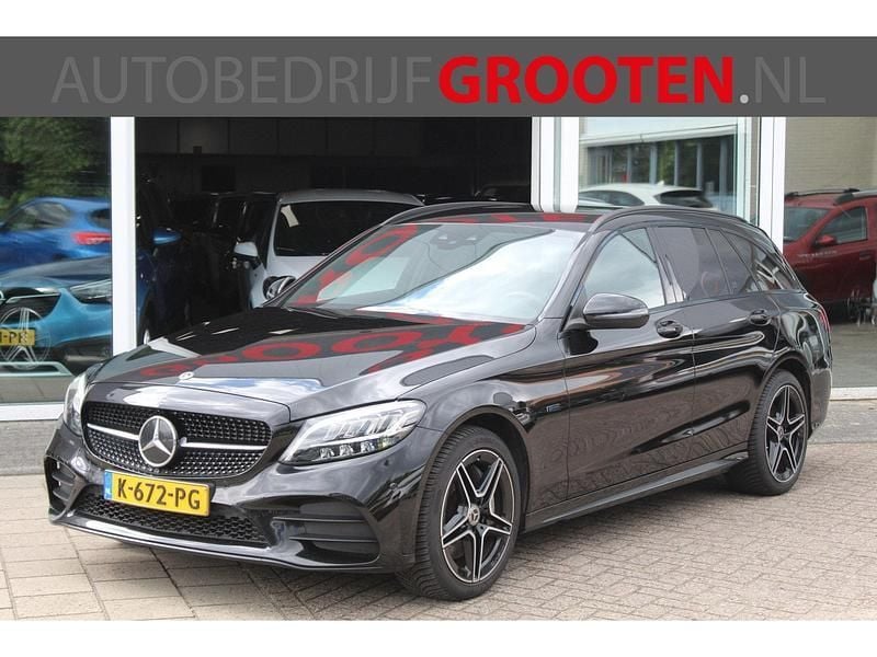 Zwart Gebruikt 2021 Mercedes C300 Business Stationwagen | € 24.988 (Goede deal) - Afbeelding 1/4