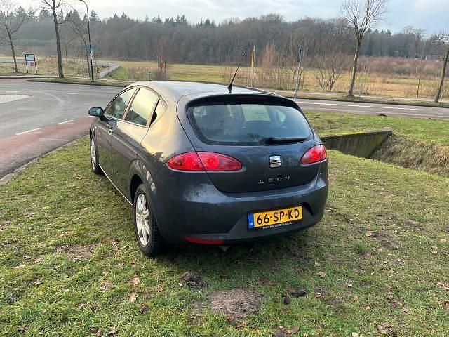 Occasion Seat Leon Stylance 102 PK (75 kW) 2006 Grijs (metallic) Hatchback