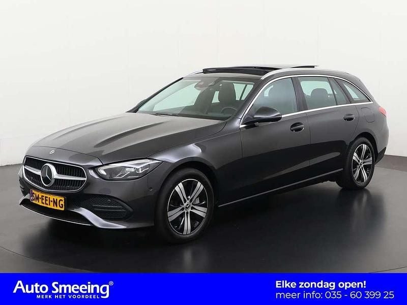 Grijs Gebruikt 2023 Mercedes C300e Avantgarde Stationwagen | € 38.895 (Super prijs) - Afbeelding 1/4