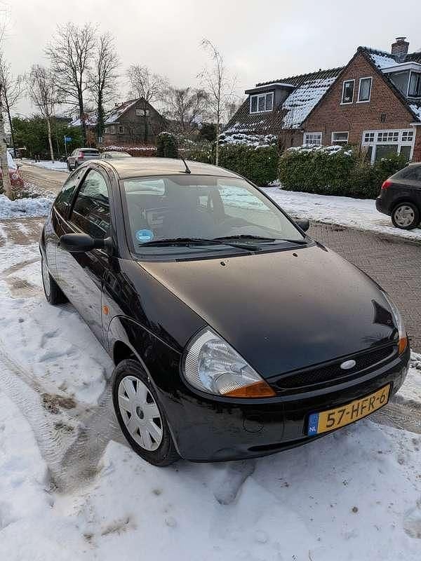 Zwart Occasion 2008 Ford Ka Hatchback | € 750 (Goede deal) - Afbeelding 1/4