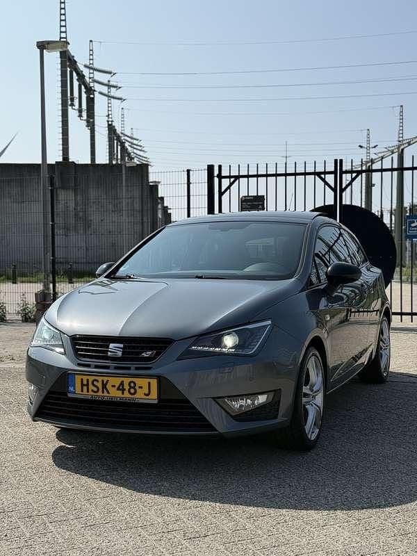 Grijs Gebruikt 2016 Cupra Ibiza Hatchback | € 11.000 (Eerlijke prijs) - Afbeelding 1/4