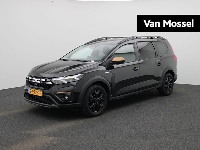 Zwart Gebruikt 2024 Dacia Jogger Extreme MPV | € 25.935 (Duur) - Afbeelding 1/4