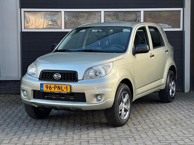 Beige Gebruikt 2011 Daihatsu Terios SUV | € 8.450 (Eerlijke prijs) - Afbeelding 1/4