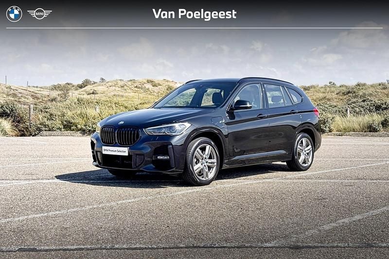 Zwart Gebruikt 2022 BMW X1 M Sport SUV | € 34.900 (Eerlijke prijs) - Afbeelding 1/4