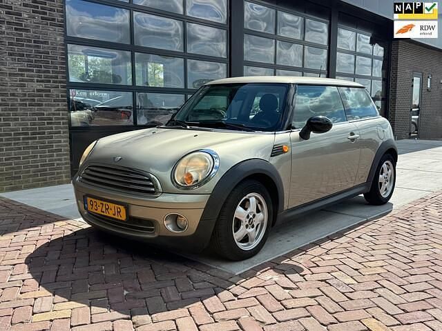 Grijs Gebruikt 2008 Mini ONE Pepper Hatchback | € 3.975 (Eerlijke prijs) - Afbeelding 1/4